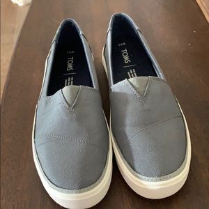 Toms Slip ons